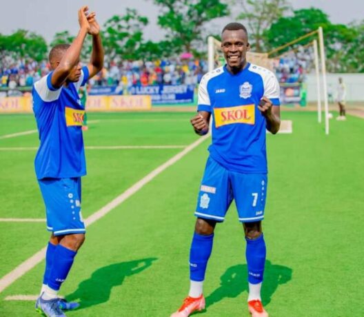 Moussa Esenu yamaze gutangaza ko atazakomezanya na Rayon Sports yamaze kumvikana n’ikipe itajya ivuga rumwe na Gikundiro hano mu Rwanda