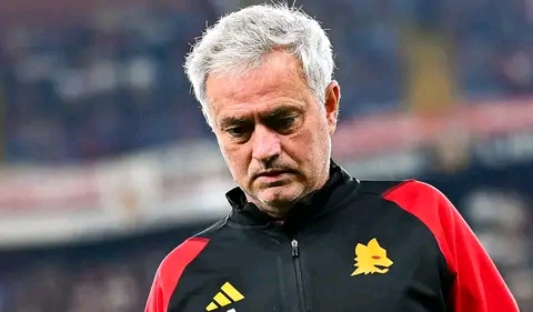 Ikipe ya AS Roma yatandukanye na José Mourinho bitunguranye.