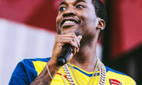 Meek Mill yasubije abavuze ko ari umutinganyi.