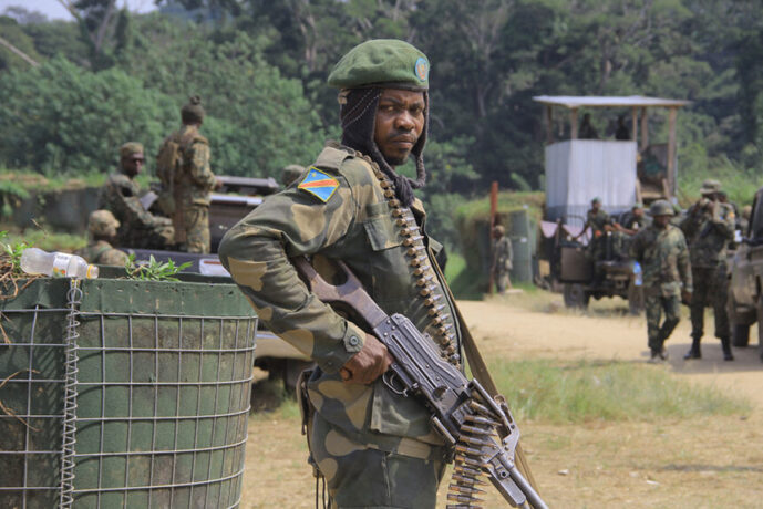 Umusirikare wa FARDC yarashe amasasu menshi ayerekeza mu Rwanda