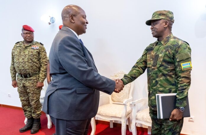 Perezida wa Centrafrique    yakiriye Gen Maj Gen Nyakarundi