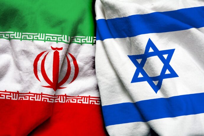 Iran yiyemeje kwihohera kuri Israel