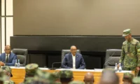 Perezida Kagame yahuye n’abayobozi bakuru b’ingabo