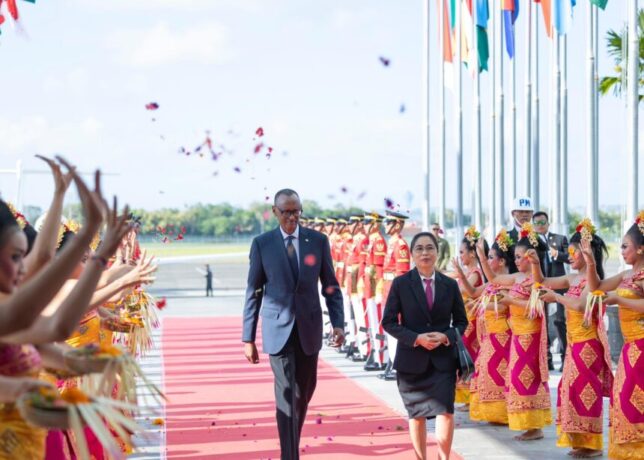 Perezida Kagame ari muri Indonesia