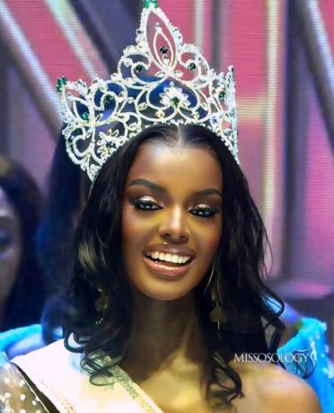 Miss Universe Nigeria yasibye konti ya X