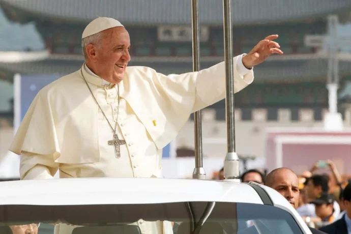 Papa Francis yatangiye ingendo ku mugabane wa Aziya